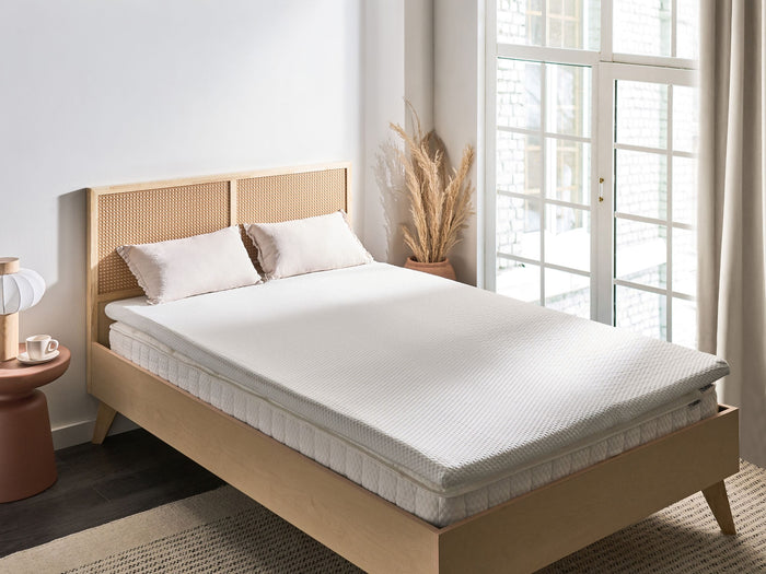 Beliani - RESTFUL - Matrastopper - Wit - 120 x 200 cm - PU Schuim