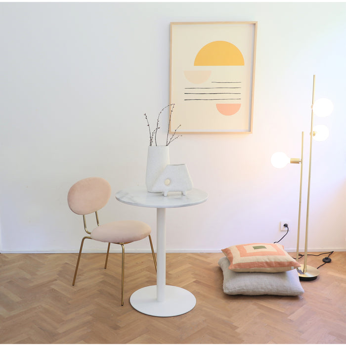 Furnified - Eettafelstoel - Hugo - Roze Velvet - Gouden Poten