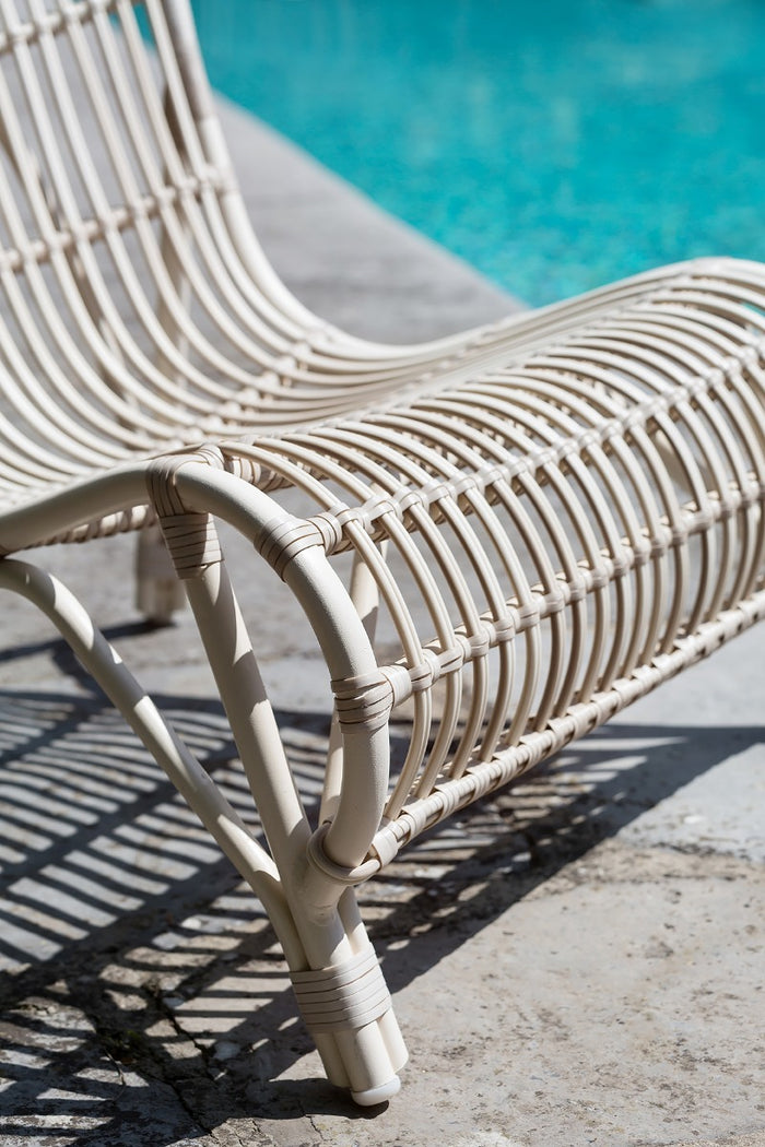 Vincent Sheppard Lucy Lounge Chair - Off White + Zitkussen