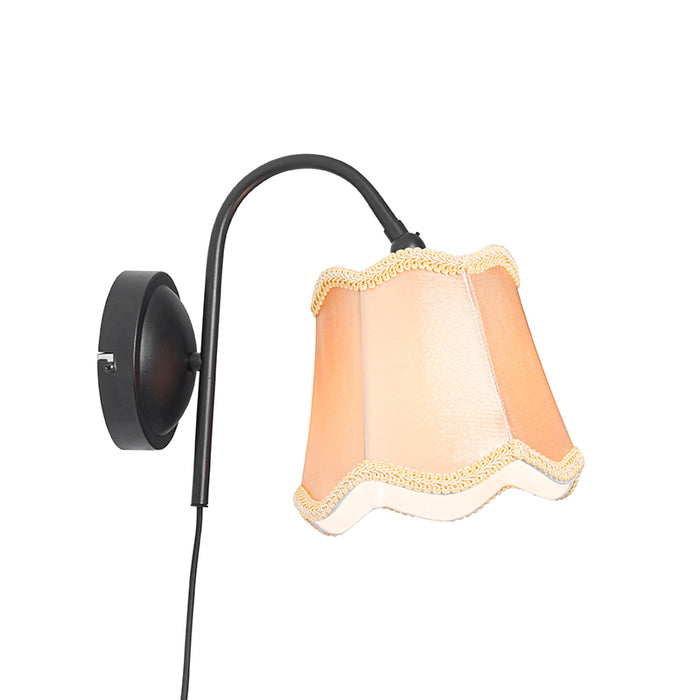 QAZQA Klassieke wandlamp zwart met lampenkap goud - Nona