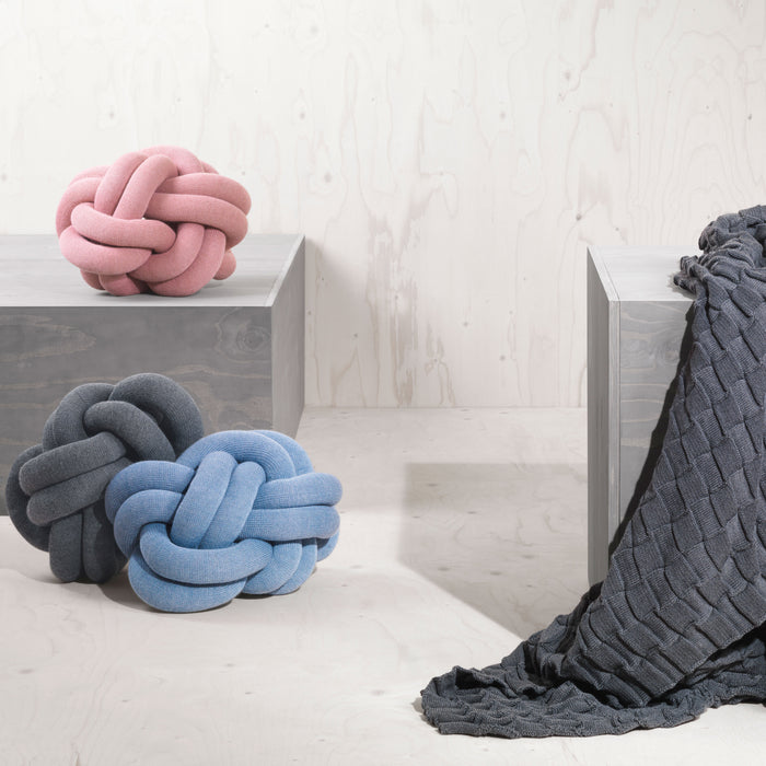 Design House Stockholm Knot Sierkussen Ø 30 cm
