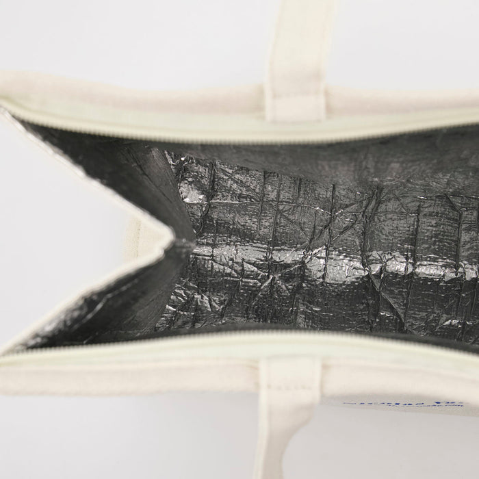 Nicolas Vahé koeltas groot (18 centimeter x 38 centimeter x 40