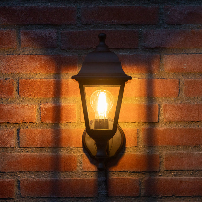 QAZQA Klassieke buiten wandlamp zwart IP44 - Capital