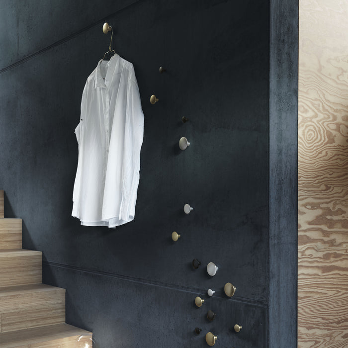 Muuto The Dots Metal Wandhaken Set van 5