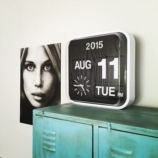 Karlsson Big Flip Wandklok 43 x 43 cm