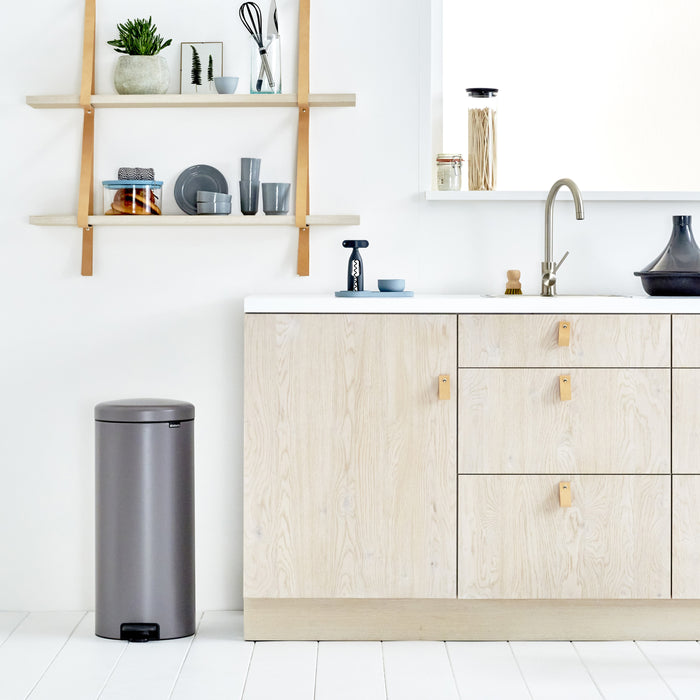 Brabantia NewIcon Pedaalemmer 30 L - Platinum