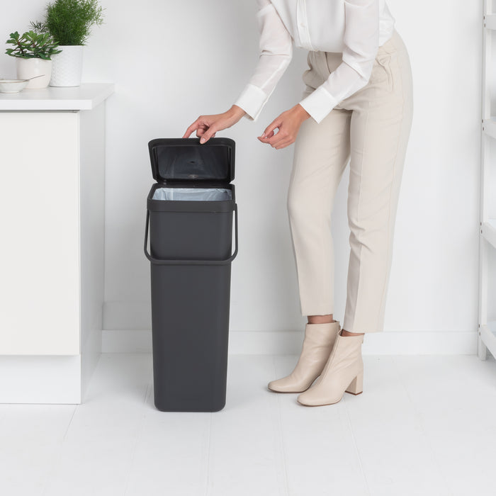 Brabantia Sort & Go Afvalemmer 40 L - Donkergrijs