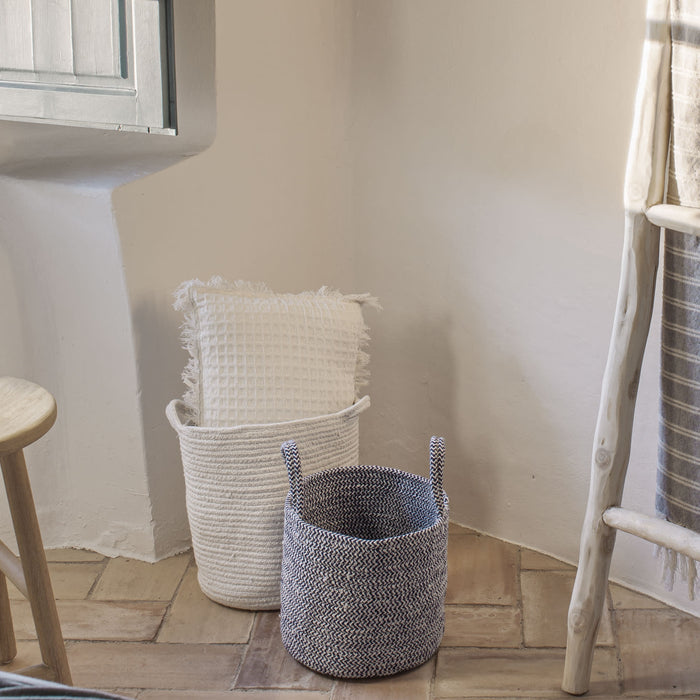 Kave Home - Witte mand Abeni van 100% katoen 30 cm