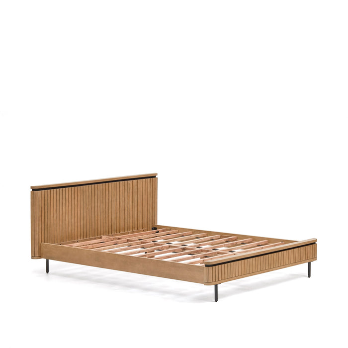 Kave Home - Licia bed van massief mangohout en zwart gelakt metaal,