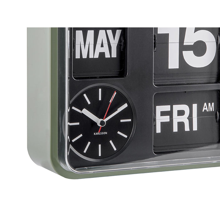 Karlsson - Wandklok Mini Flip - Groen behuizing - Zwarte wijzerplaat