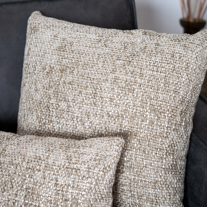 Bronx71 Sierkussen Feline chenille stof taupe 45 x 45 cm