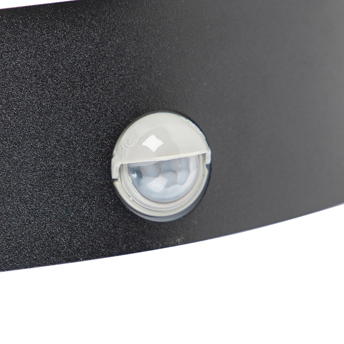 QAZQA Buiten wandlamp zwart IP44 met bewegingssensor - Miro