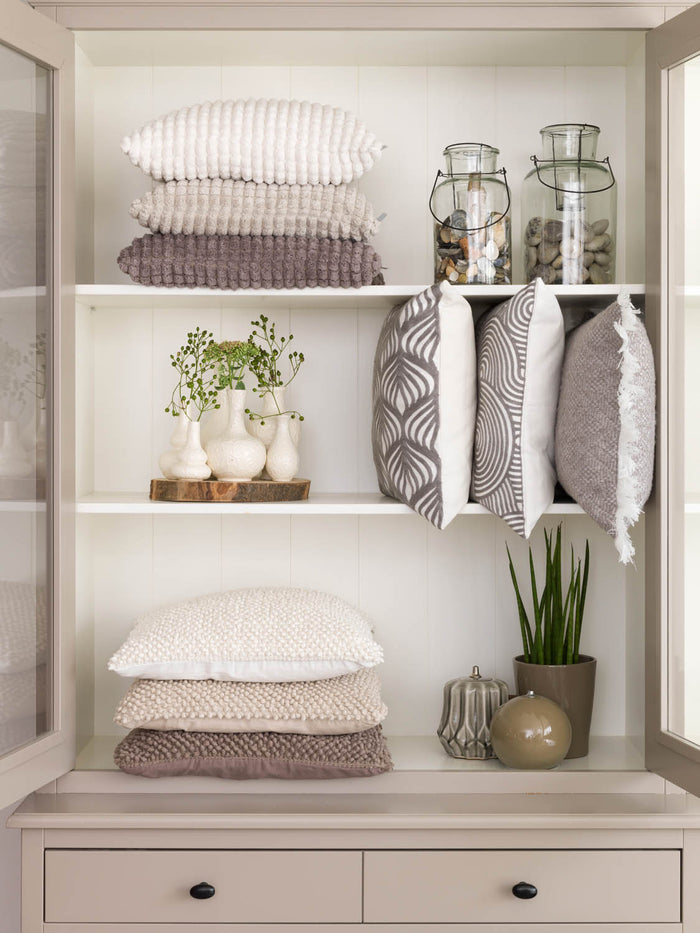 Dutch Decor sierkussen Rome - 45x45 cm Pumice Stone