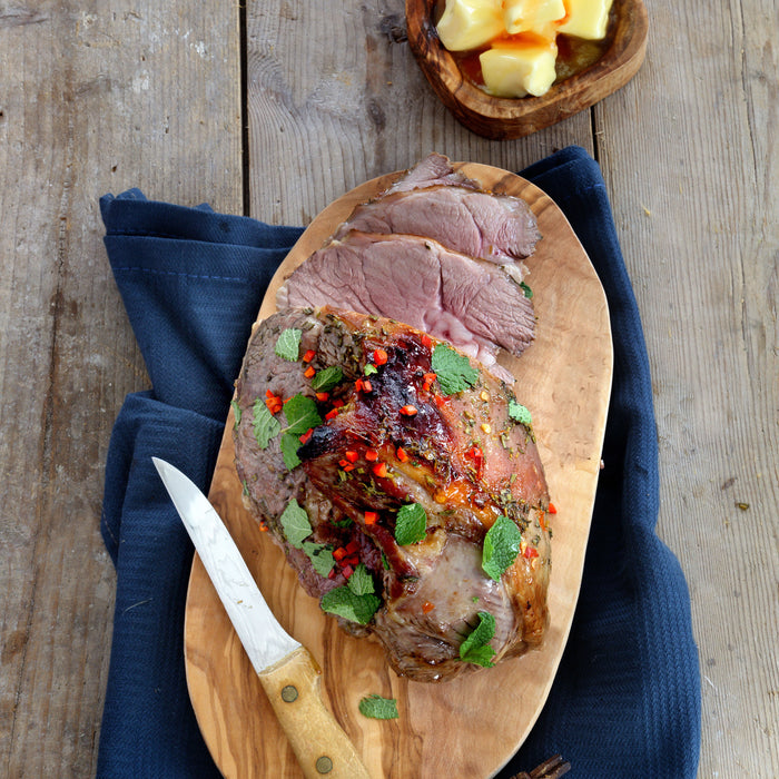 Bowls and Dishes Pure Olive Wood Tapasplank 40 x 45 cm