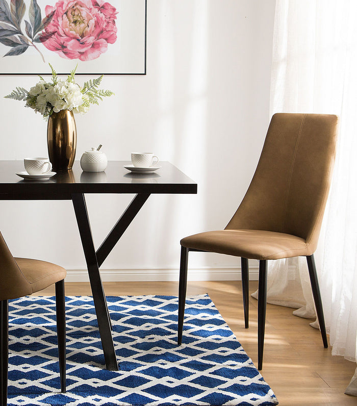 Beliani - CLAYTON - Eetkamerstoel - Goudbruin - Kunstleer