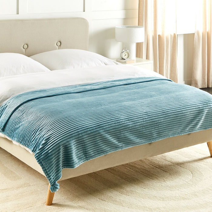 Beliani - KAWERI - Plaid - Lichtgroen - 150 x 200 cm - Polyester