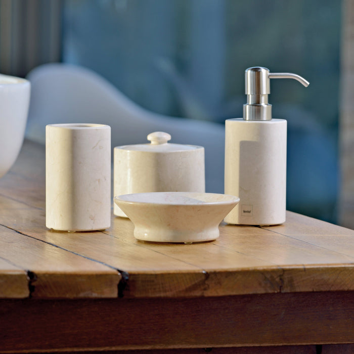 295918-2.jpg (3795645)