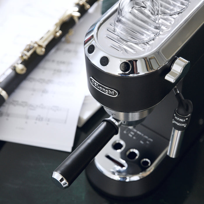 De'Longhi EC685.BK Dedica Halfautomatische Espressomachine