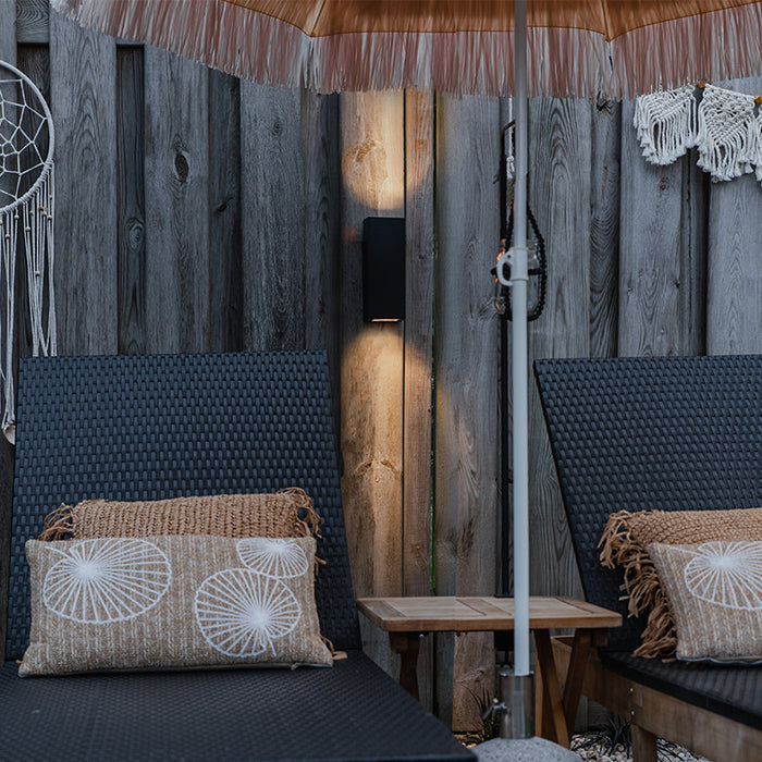 QAZQA Moderne wandlamp zwart 2-lichts AR70 IP54 - Baleno