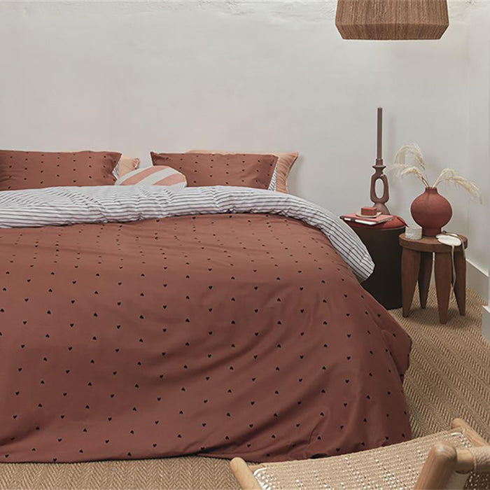 vtwonen Striped Hearts Dekbedovertrek 200 x 200/220 cm - Terra