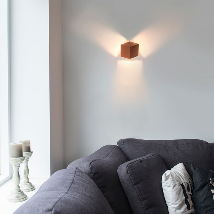 QAZQA Moderne wandlamp koper met lichteffect - Cube