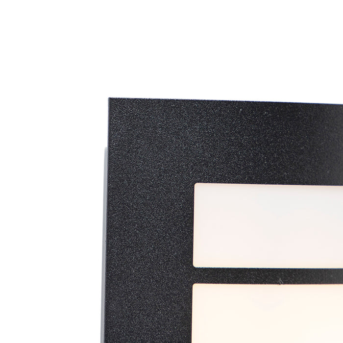 QAZQA Moderne buitenwandlamp zwart IP44 - Miro