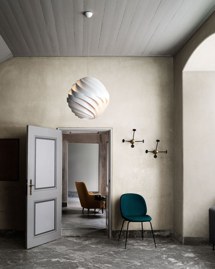 Gubi Mategot Coatrack kapstok vintage rood