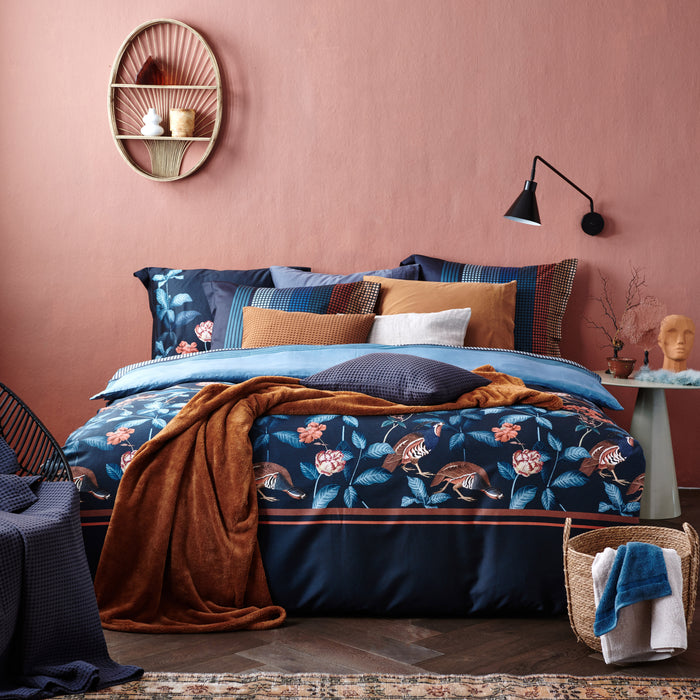 Vandyck Dark Flowers Dekbedovertrek 200 x 220 cm