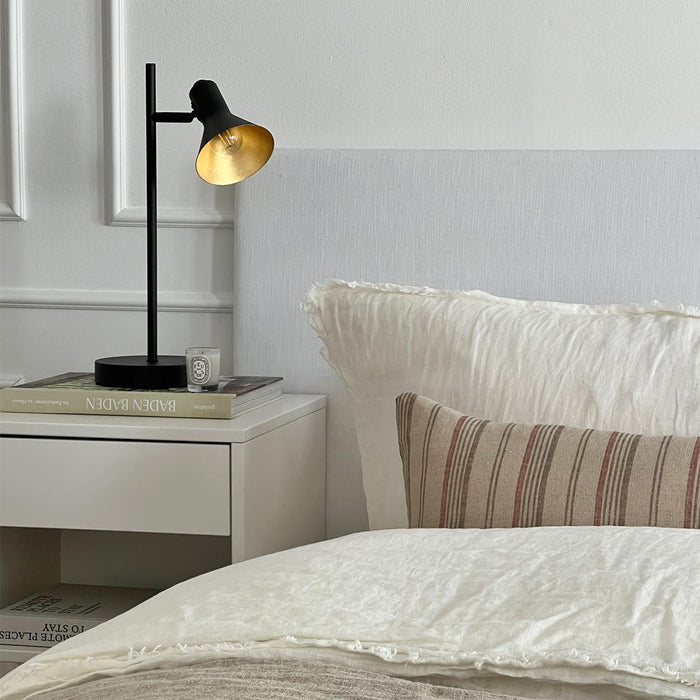 QAZQA Moderne tafellamp zwart met goud 1-lichts - Magno