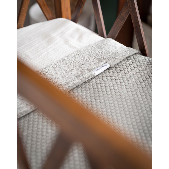 Baby's Only Wiegdeken teddy Sky - Urban Taupe - 70x95 cm