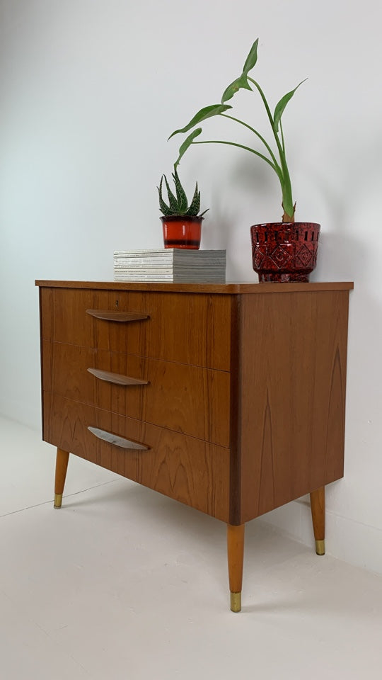 Reliving Scandinavisch Vintage Teakhouten Ladekast Lyseki Commode