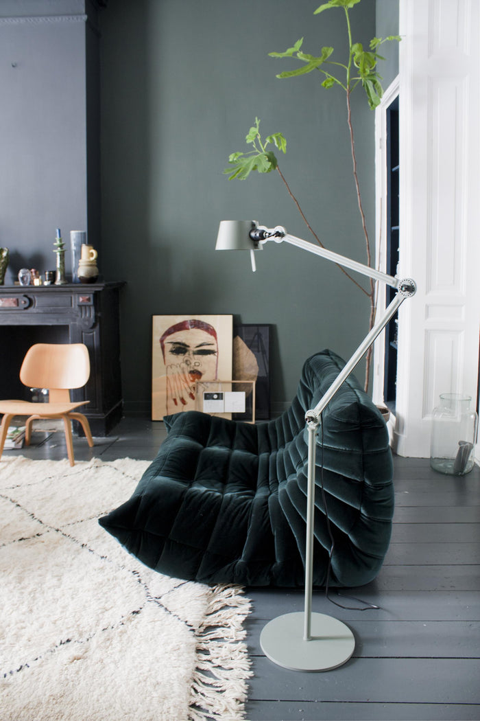 Tonone Bolt 2 Arm vloerlamp Smokey Black