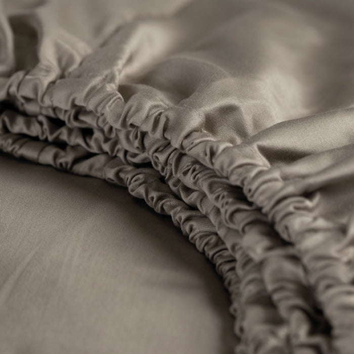 Cinderella Sundays - Hoeslaken (tot 25 cm) - Satijn - 180x200 cm -