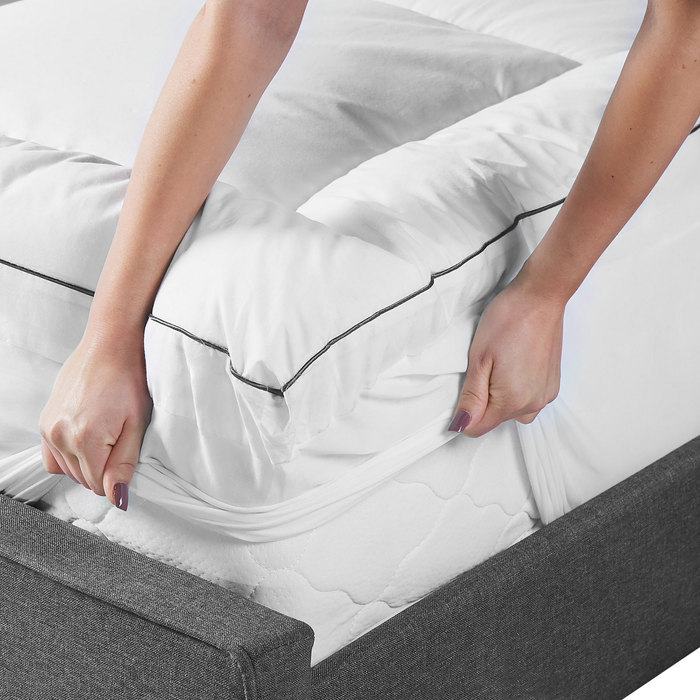 Beliani - MULHACEN - Matrastopper - Wit 180 x 200 cm - Japara katoen