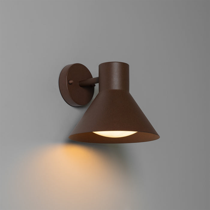 QAZQA Industriële buitenwandlamp roestbruin kegel IP44 - Natas