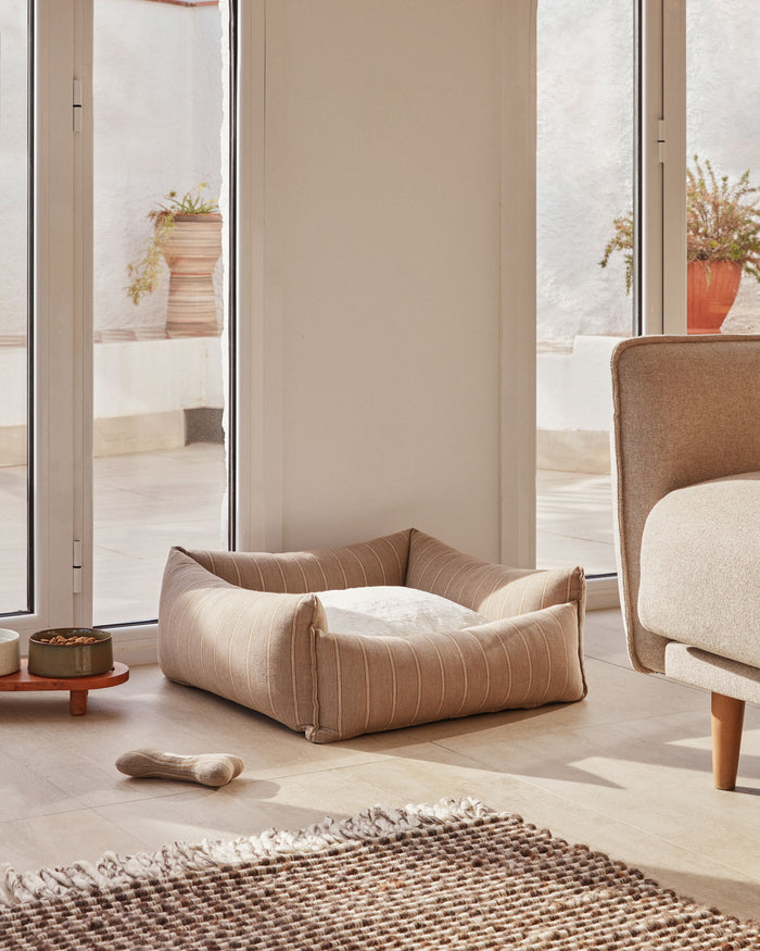 Kave Home - Toby klein huisdierenbed met bruine strepen en vacht 60 x