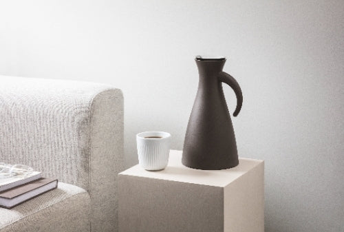 Vacuüm Thermoskan, 1 L, Chocolate Bruin - Eva Solo