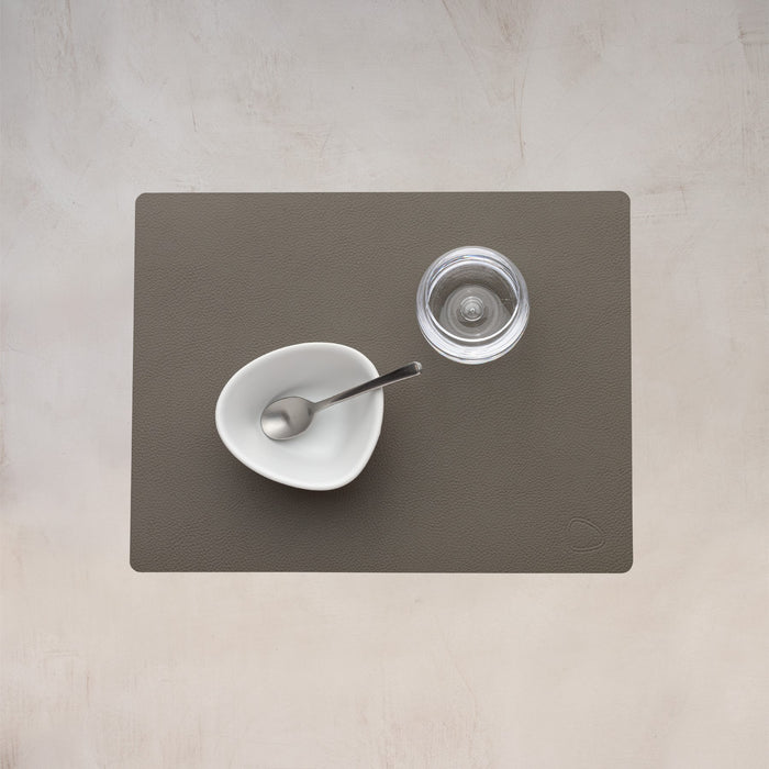 LIND DNA Serene Placemat Curve M - 4 st. - Mos