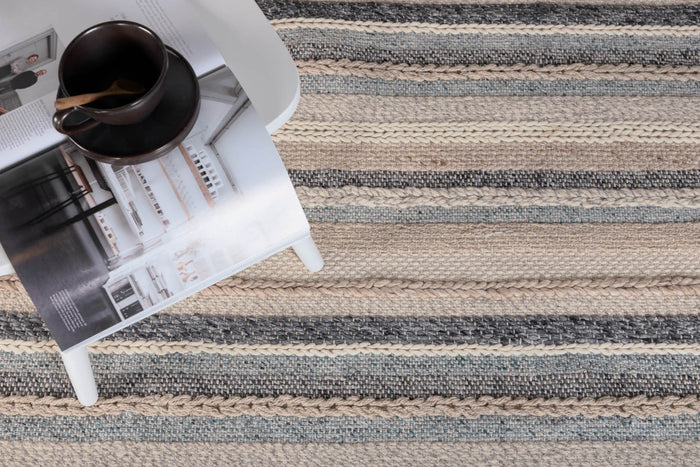 Hioshop Gudha vloerkleed 240x170 cm wol beige, blauw.