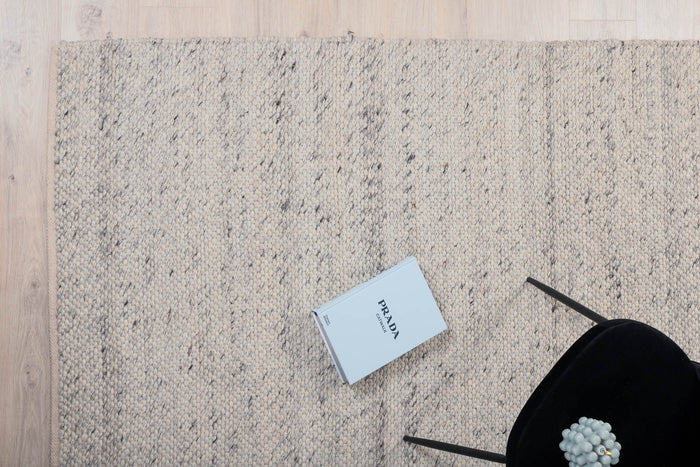 Hioshop Ganga vloerkleed 240x170 cm wol wit.