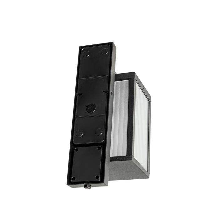 QAZQA Buiten wandlantaarn zwart met ribbel glas en schemersensor -