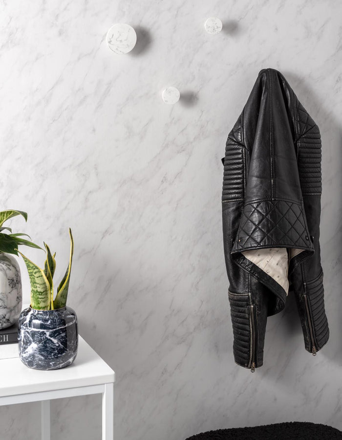 Present Time Vaas Marble Look Sphere Small Black