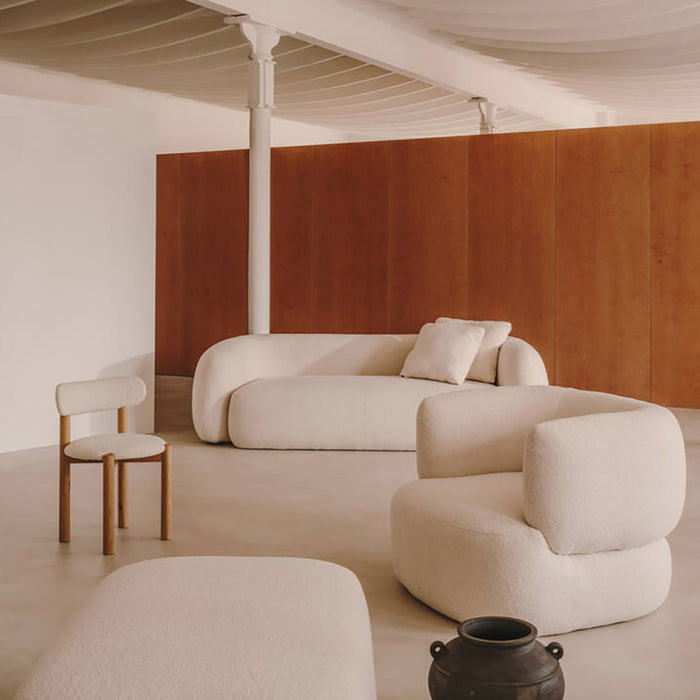 Kave Home Martina 3-Zitsbank van gebroken witte schapenvacht