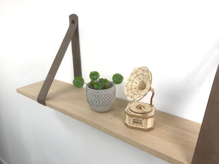 Woodbrothers Eiken 18mm wandplank recht 110x30cm + leren riem bruin