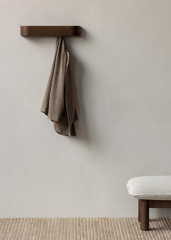 Audo Copenhagen Brasilia voetenbank donker eiken Sheepskin Root