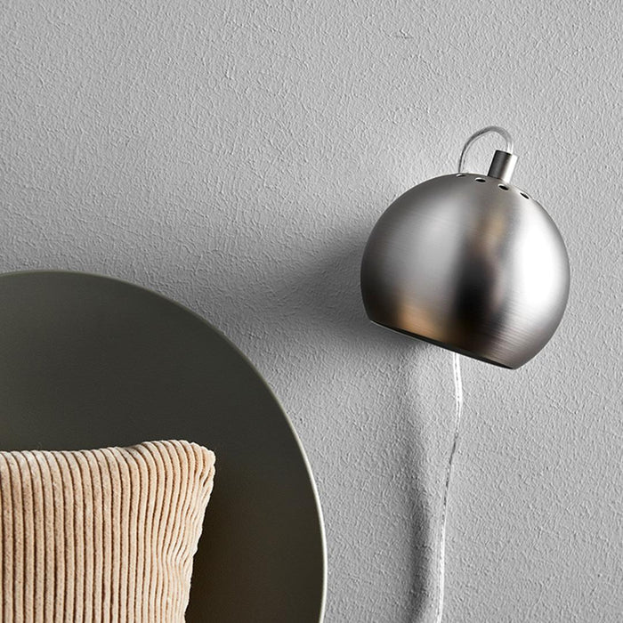 Frandsen Ball Magnet Wandlamp Grijs