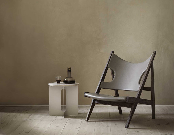 Audo Copenhagen Knitting fauteuil naturel eiken leder Dunes Cognac