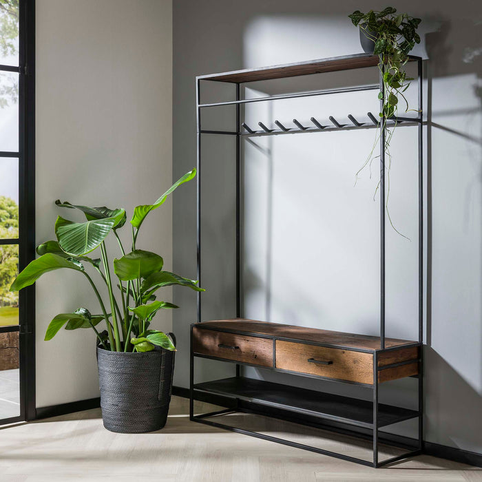 by fonQ Nino Garderoberek - 9 haken