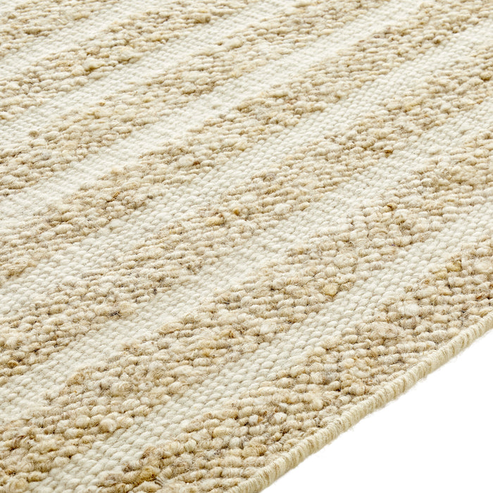 320808-x03-202312011722-C.jpg (7681105)