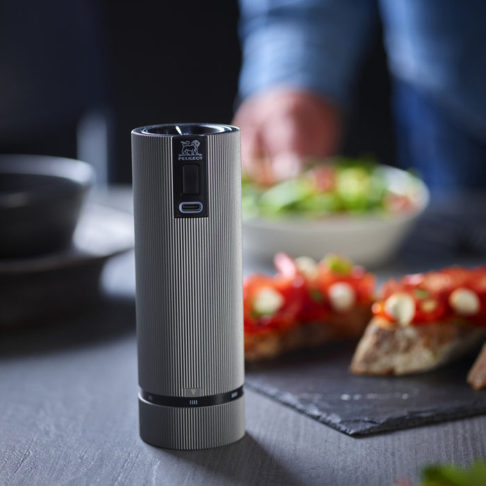 Peugeot Line Elektrisch pepermolen 15 cm - carbone